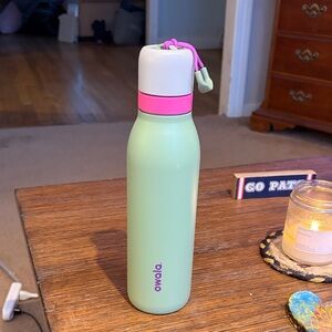 Owala Green and Pink Water Bottle Free Sip
